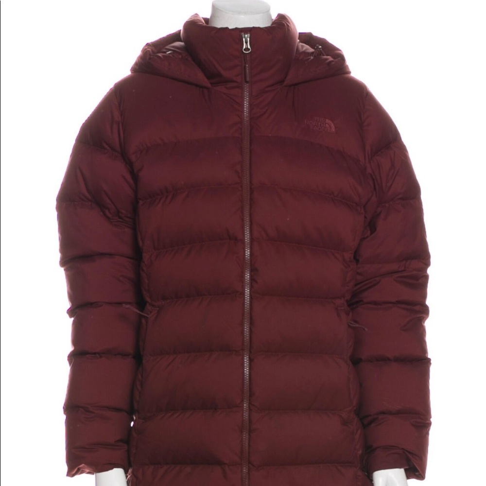 WOMEN’S NORTH FACE DOWN JACKET SIZE LARGE